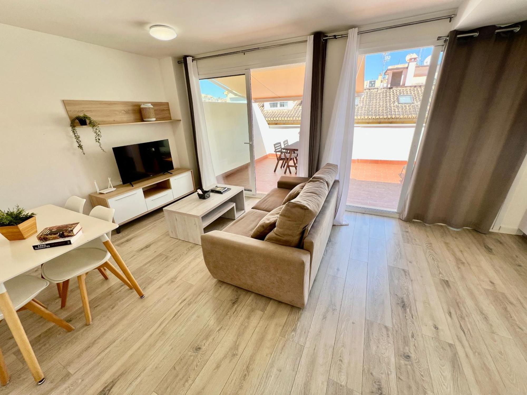 Apartamentos Rincon Del Mar Torre Del Mar Esterno foto
